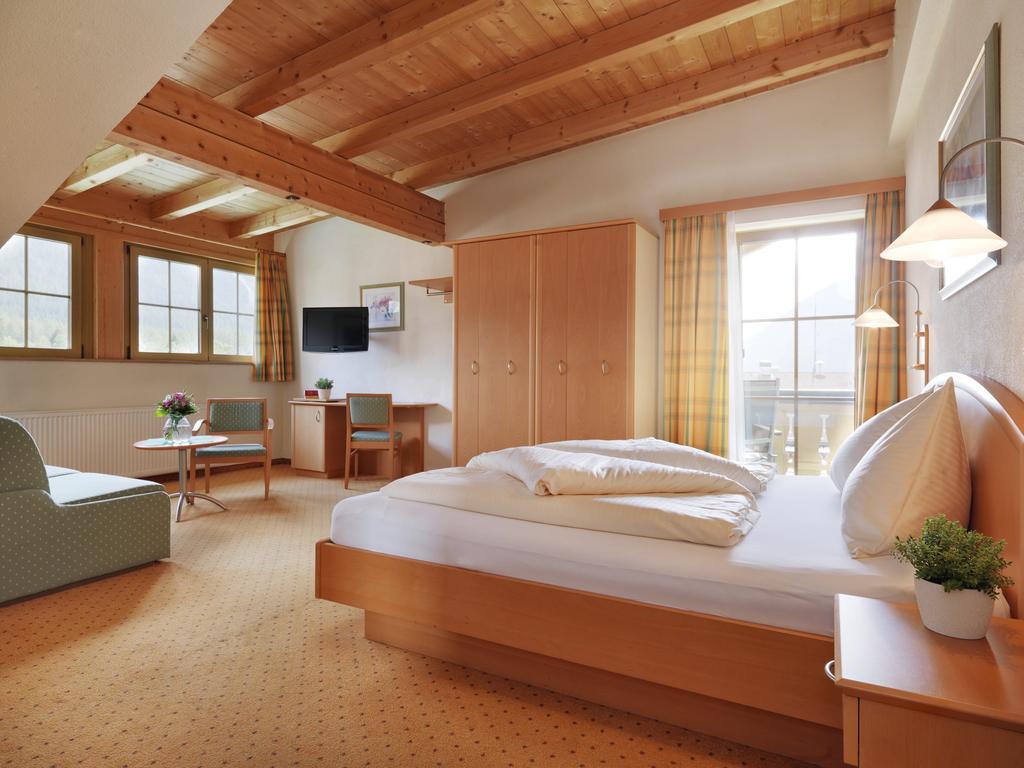 Hotel Stern 3*