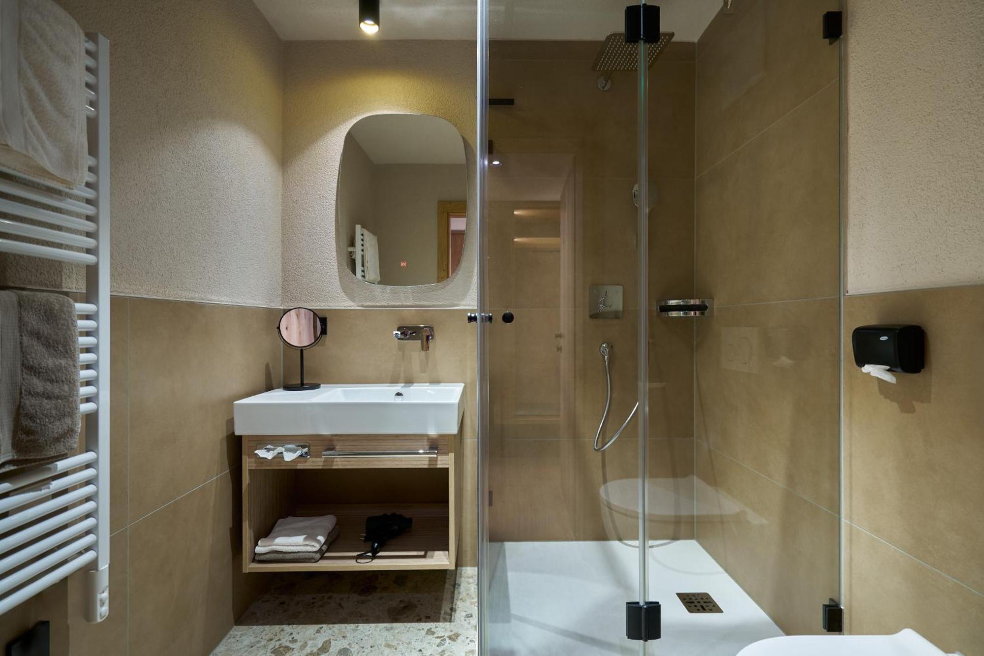 Stern Hotel 3*